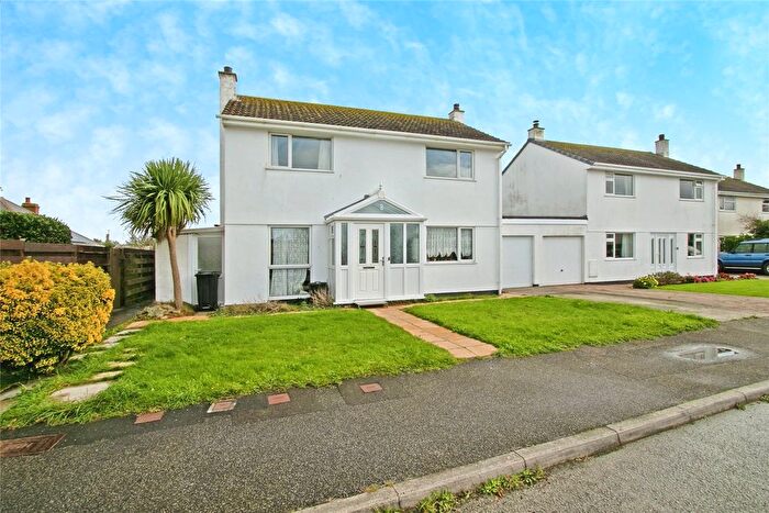 4 Bedroom Link Detached House For Sale In Lanlovie Meadow, Cubert, Newquay, Cornwall, TR8