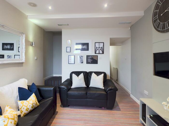 4 Bedroom Terraced House To Rent In Thornton Road, Stoke, ST4