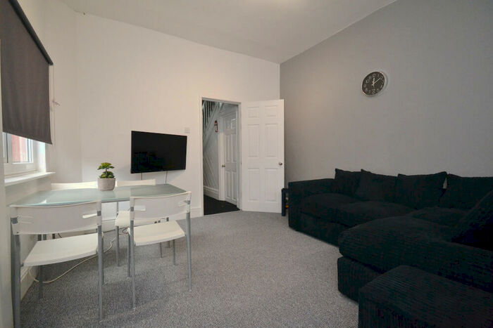 7 Bedroom Semi-Detached House To Rent In Argyle Avenue, Victoria Park, Manchester, M14