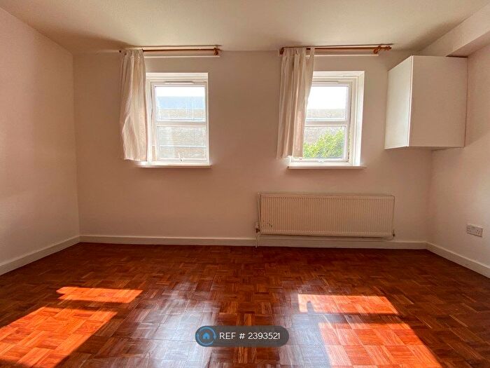 1 Bedroom Flat To Rent In Dulford Street, London, W11