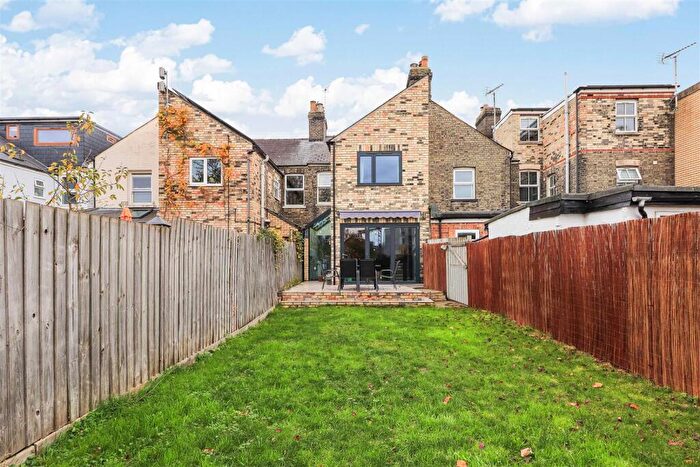 3 Bedroom Town House For Sale In Cavendish Road, Cambridge, CB1