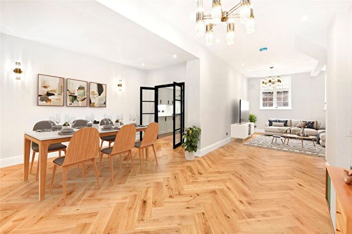 3 Bedroom Terraced House To Rent In Rodmarton Street, London, W1U