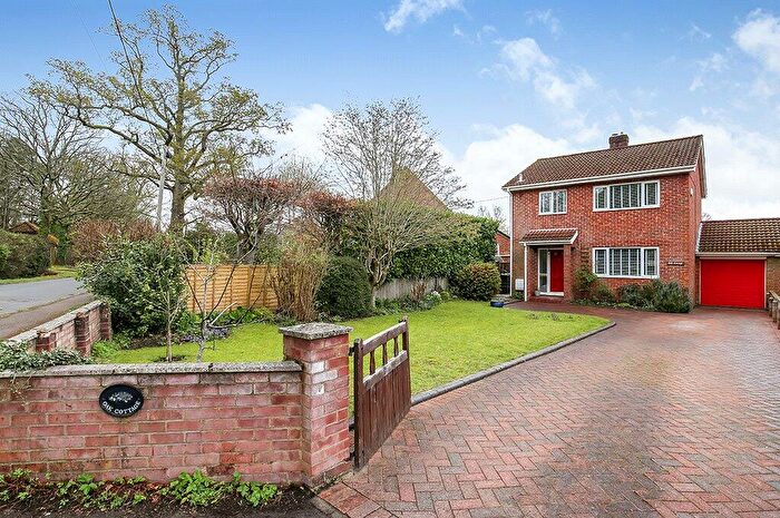 3 Bedroom Detached House For Sale In Slab Lane, West Wellow, Romsey, Hampshire, SO51