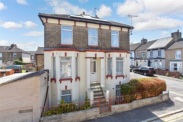 4 Bedroom End Terrace House For Sale In Eric Road, Dover, Kent, CT17