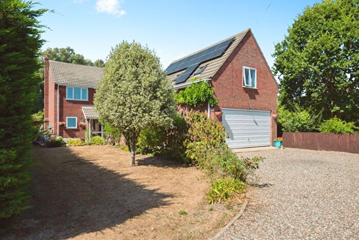 4 Bedroom Detached House For Sale In The Street, Sutton, Norwich, NR12