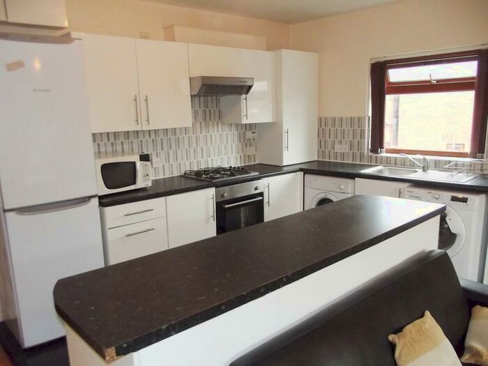 2 Bedroom Apartment To Rent In Egerton Road, Fallowfield, Manchester, M14