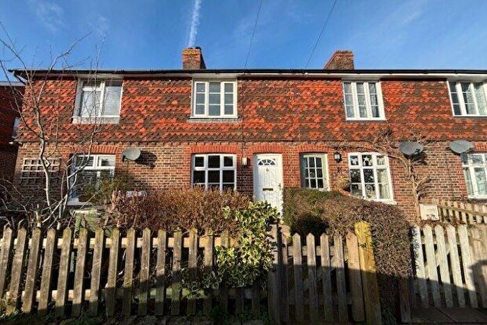 2 Bedroom Property To Rent In Northfields, Tunbridge Wells, TN3