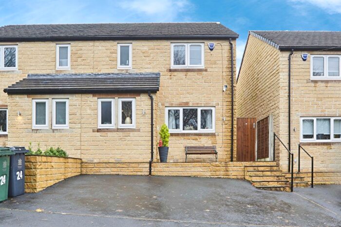 3 Bedroom Semi Detached House For Sale In Ryan Grove, Keighley, BD22