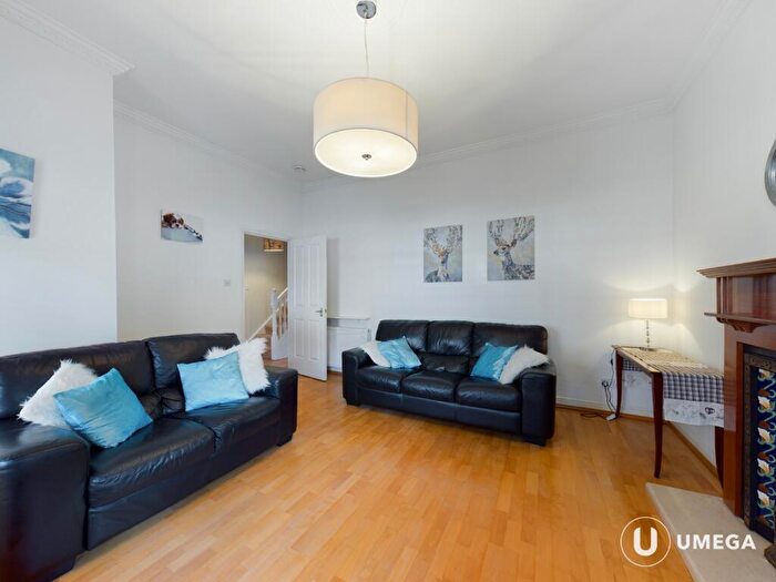 2 Bedroom Flat To Rent In Upper Gray Street, Grange, Edinburgh, EH9