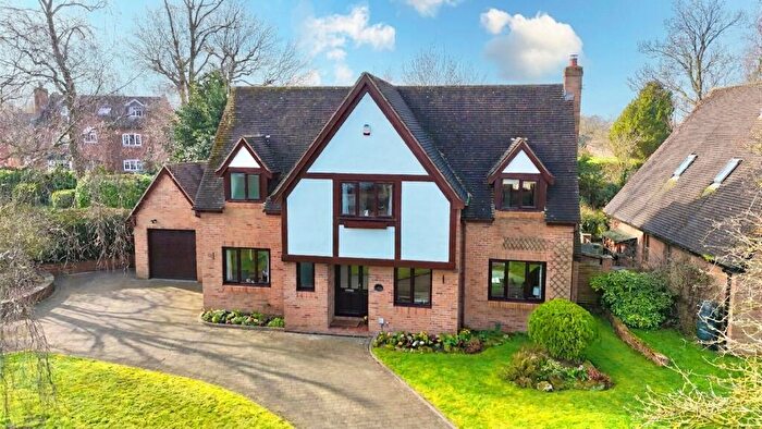 4 Bedroom Detached House For Sale In The Paddock, Willaston, CW5