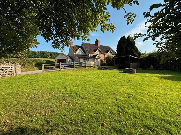 4 Bedroom Character Property For Sale In Falfield, Wotton Under Edge, GL12