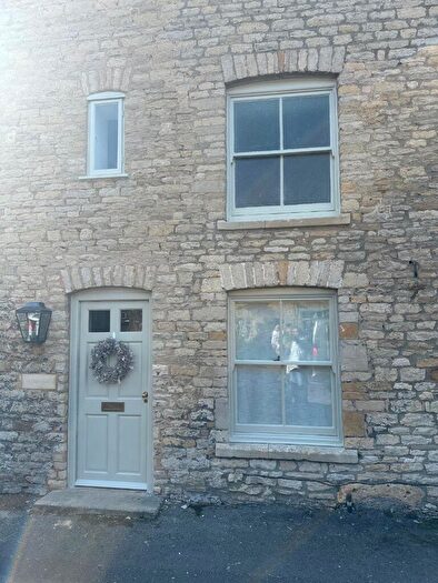 2 Bedroom Cottage To Rent In Sheep Street, GL54