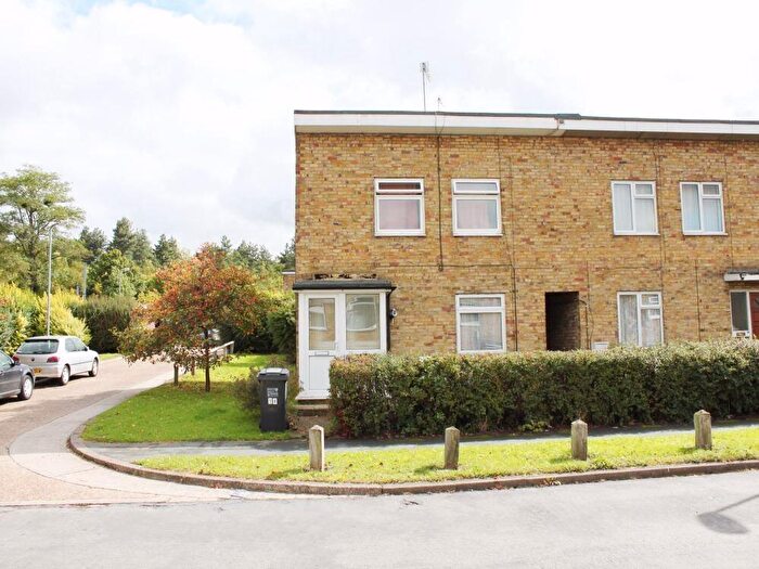 4 Bedroom End Of Terrace House To Rent In Honeysuckle Gardens, Hatfield, AL10