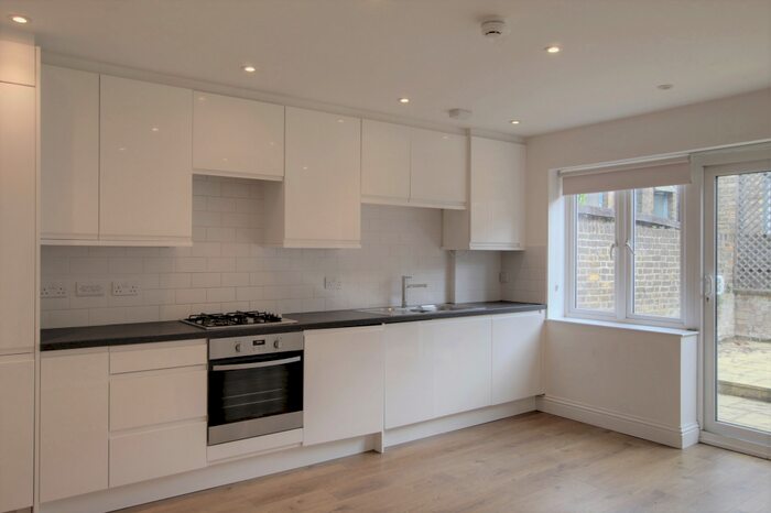 2 Bedroom Flat To Rent In Fortess Road, (), Tufnell Park, NW5