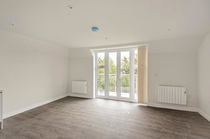1 Bedroom Flat To Rent In Ferndown, Northwood Hills, HA6