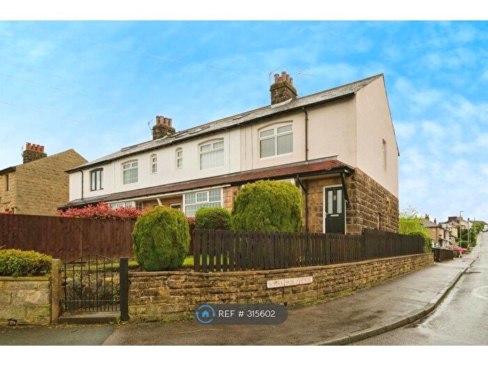 2 Bedroom Terraced House To Rent In Harrogate Road, Leeds, LS19