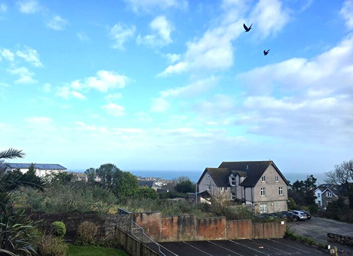 2 Bedroom Flat To Rent In Bishops Road, St Ives, TR26
