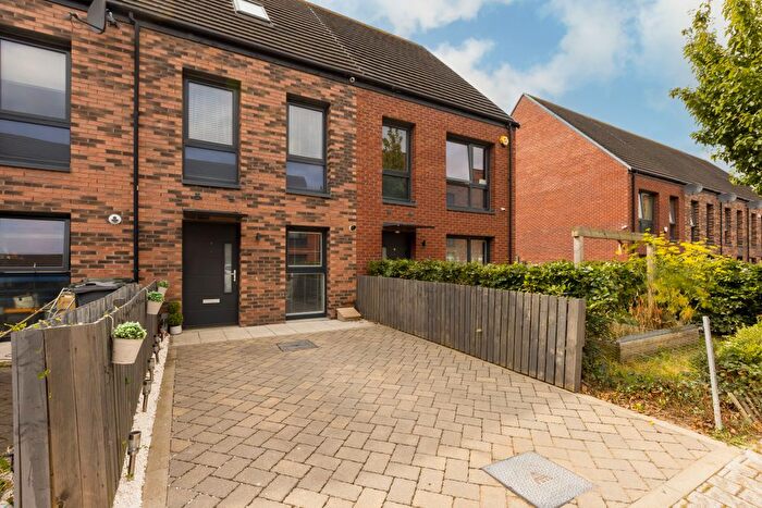 3 Bedroom Terraced House For Sale In Peebles Terrace, Muirhouse, Edinburgh, EH4