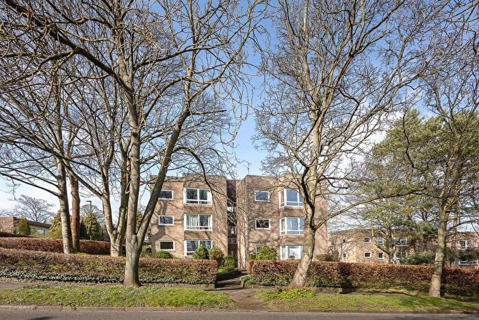 2 Bedroom Flat For Sale In Adderstone Crescent, Jesmond, Newcastle Upon Tyne, NE2