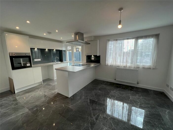 3 Bedroom Terraced House To Rent In Cobbs Walk, Rowley Regis, West Midlands, B65