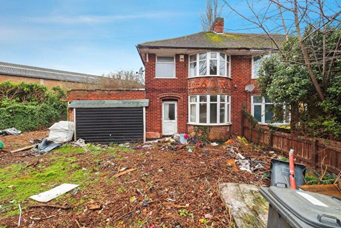 3 Bedroom Semi Detached House For Sale In Queens Road East, Beeston, Nottingham, Nottinghamshire, NG9