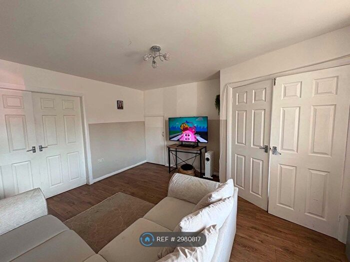3 Bedroom Terraced House To Rent In Bythynod Coed Ceirios, Holyhead, LL65