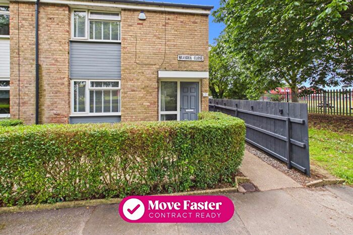 2 Bedroom Semi-detached House For Sale In Neasden Close, Hull, East Riding Of Yorkshire, HU8