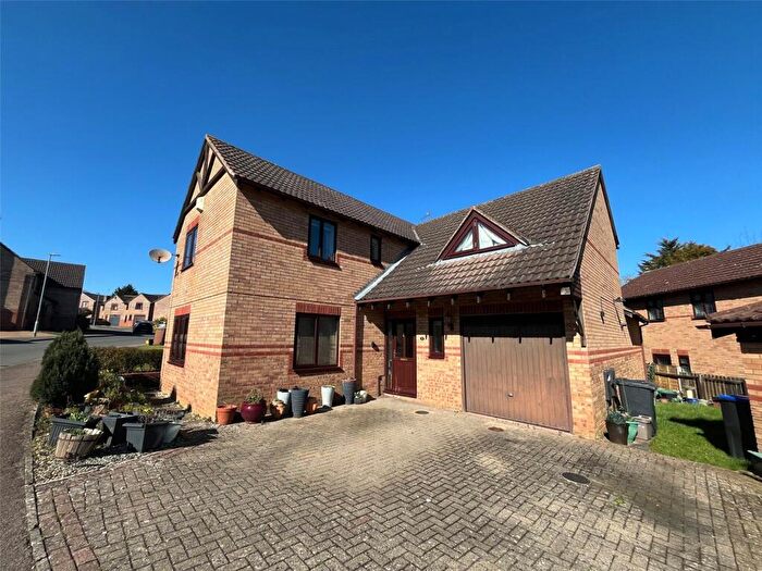 4 Bedroom Detached House For Sale In New Forest Way, Daventry, Northamptonshire, NN11