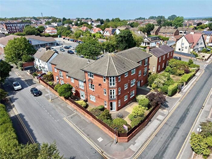 2 Bedroom Penthouse To Rent In Downham Road South, Heswall, Wirral, CH60