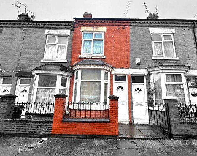 2 Bedroom Terraced House For Sale In Stroud Road, Off Green Lane Road, Leicester, LE5