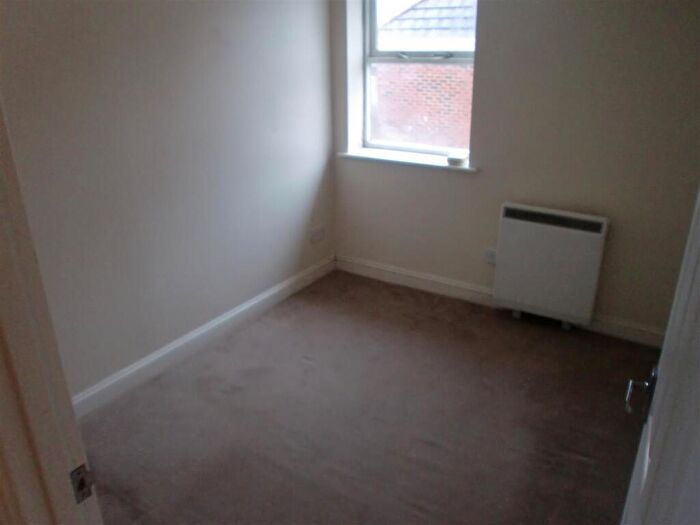 2 Bedroom Flat To Rent In Christchurch, Dorset, BH23
