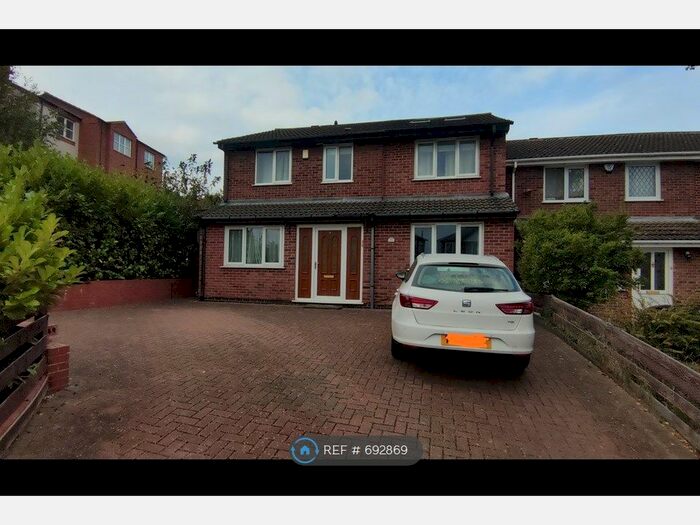 4 Bedroom Detached House To Rent In Sandhurst Road, Leicester, LE3