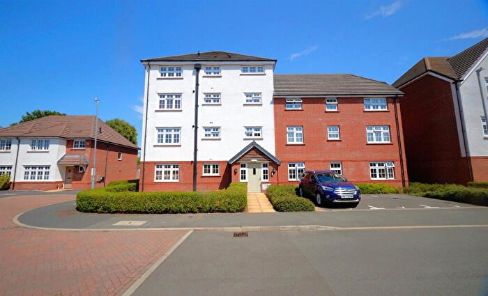 2 Bedroom Apartment For Sale In Ferry Pickering Close, Hinckley, LE10