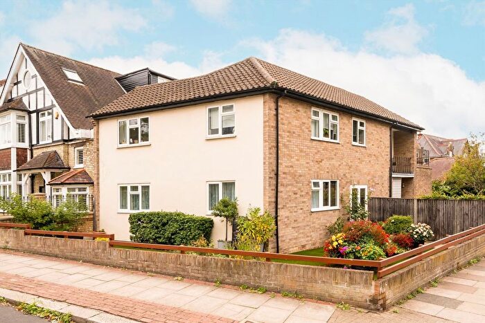 3 Bedroom Maisonette For Sale In Viewfield Road, Southfields, SW18