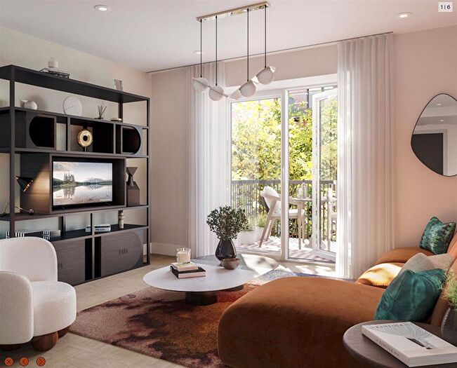 1 Bedroom Flat For Sale In Peabody Estate St. John's Hill, London, SW11