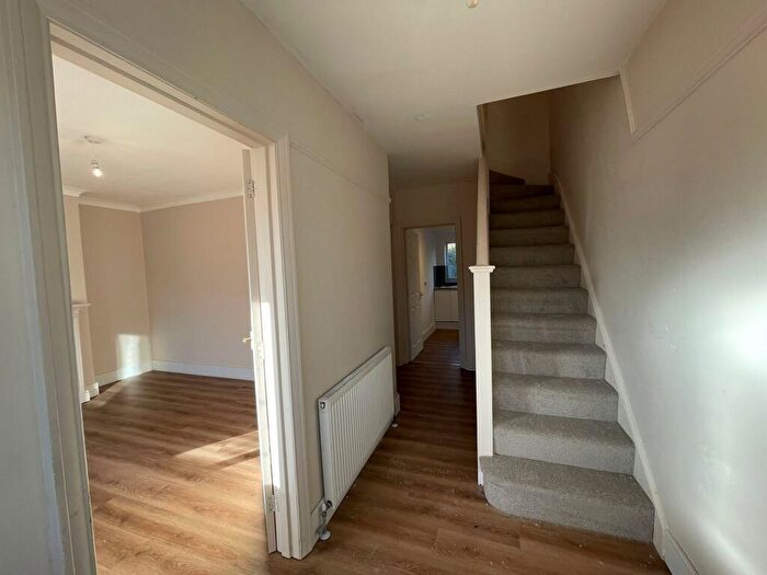 3 Bedroom Terraced House To Rent In Vale Road, Portslade, BN41