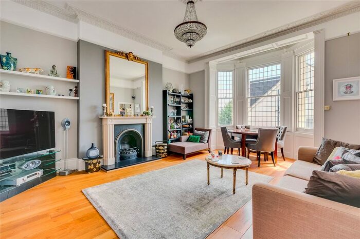 1 Bedroom Flat To Rent In Cromer Court, Cromer Villas Road, London, SW18