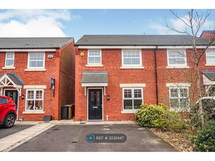 3 Bedroom Semi-Detached House To Rent In Cotton Meadows, Bolton, BL1
