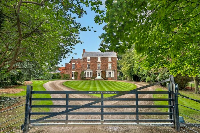 6 Bedroom Detached House For Sale In South Cave Road, Riplingham, South Cave, East Yorkshire, HU15