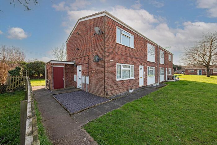 2 Bedroom Flat For Sale In Lakeside Close, Little Paxton, Cambridgeshire, PE19