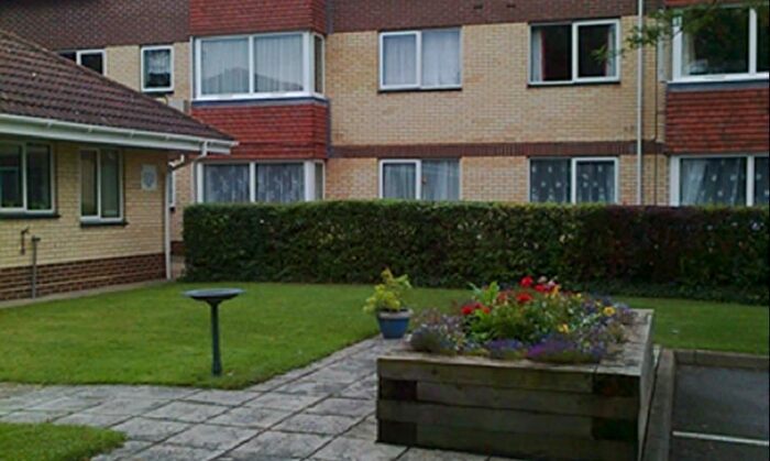 1 Bedroom Flat To Rent In Blagdon Road, Reading, RG2