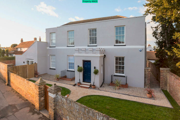 2 Bedroom Ground Flat To Rent In Flat, Church Path, Deal, CT14