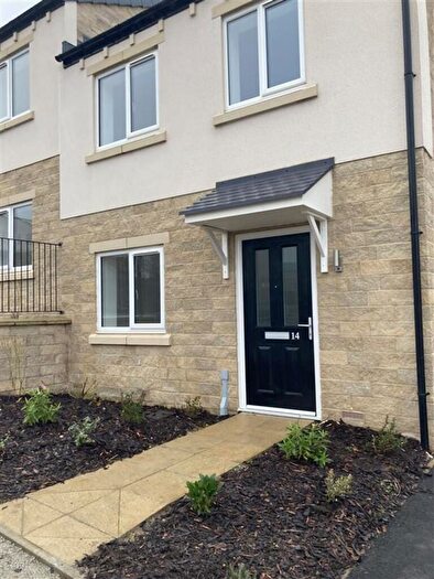 2 Bedroom Semi-Detached House To Rent In Ferry Bank Lane, Rastrick, Brighouse, HD6