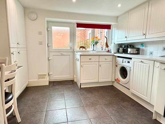 2 Bedroom Cottage For Sale In Gravel Walk, Tewkesbury, GL20