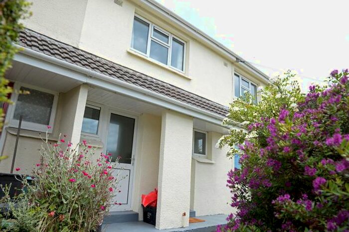 4 Bedroom Property To Rent In Saracen Way, Penryn, TR10