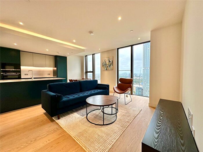 1 Bedroom Apartment To Rent In Harcourt Tower, Marsh Wall, Canary Wharf, E14