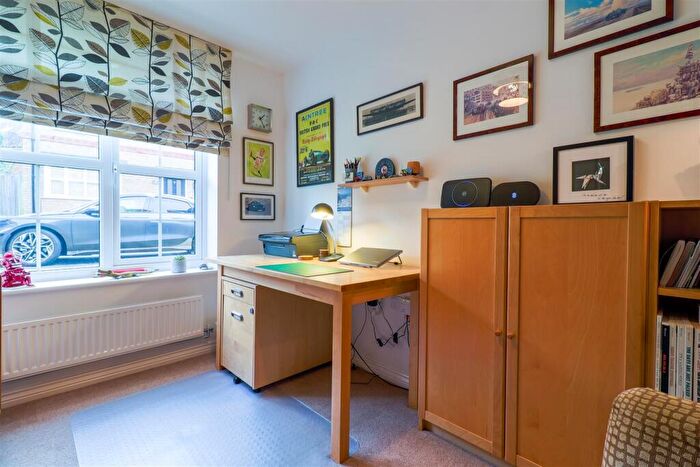 5 Bedroom Detached House For Sale In Pipkin Drive, Buntingford, SG9