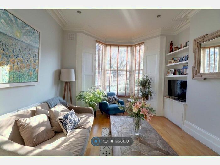 1 Bedroom Flat To Rent In Brooke Road, London, N16