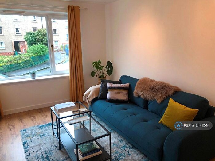 2 Bedroom Flat To Rent In Bank Mill Road, Dundee, DD1