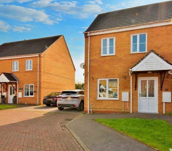 2 Bedroom Semi-Detached House For Sale In Conlie Close, Alford, LN13